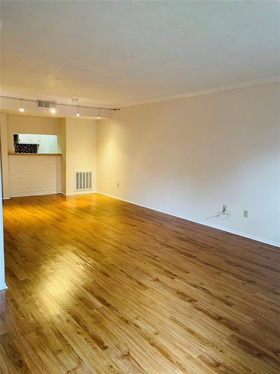 Building Photo - 6410 Del Monte Dr