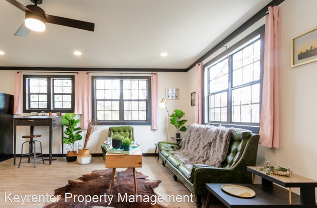 Building Photo - 2 br, 1 bath House - 312 W Queens St Unit B