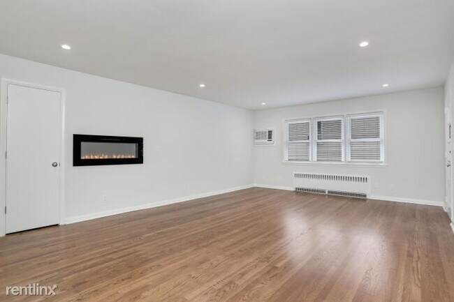 Building Photo - 2 br, 1 bath Apartment - 70 Bruce Park Ave