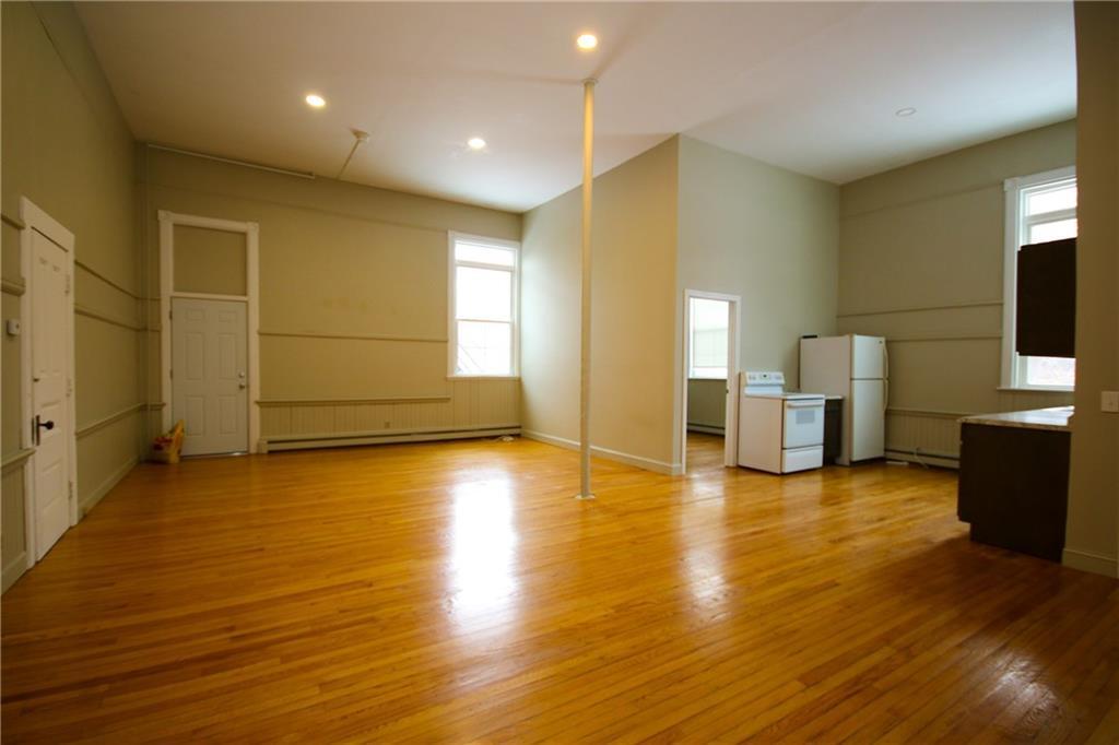 3 Sandhill Rd Unit 1R, Burrillville, RI 02839 Room for Rent in