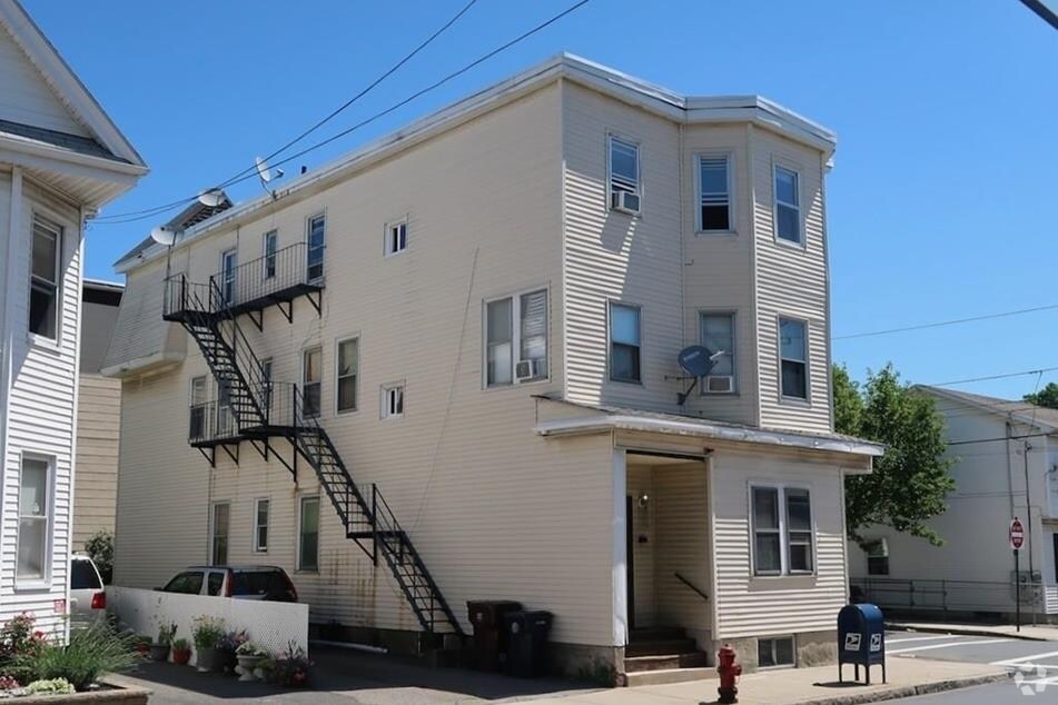 Front building - 38-40 Union St