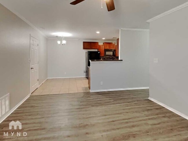 Building Photo - 5808 N 34th St