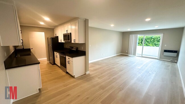 Interior Photo - Aeon Heidi Street