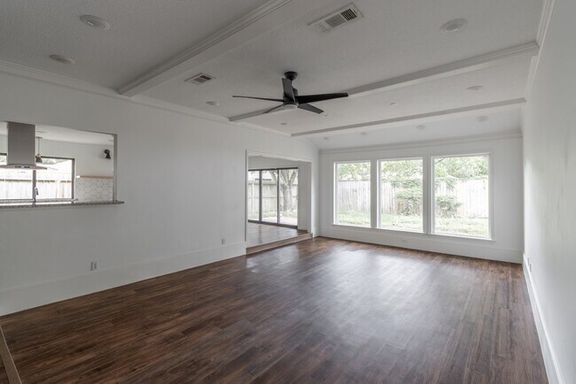 Foto del edificio - 17810 Cassina Dr