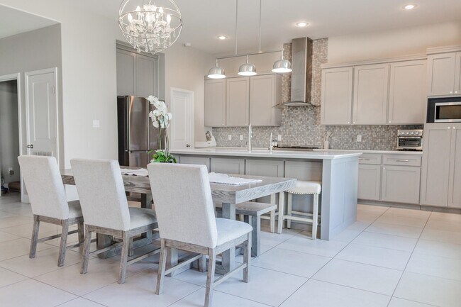 Foto del edificio - 7404 Thomas Harris Dr