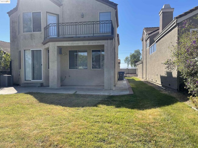 Foto del edificio - 2627 Cherry Hills Dr