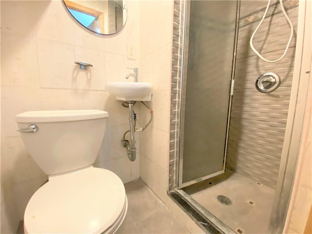 Foto del edificio - 8670 20th Ave