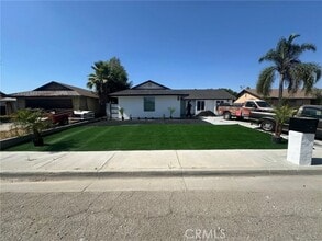 Building Photo - 2014 Iris Way