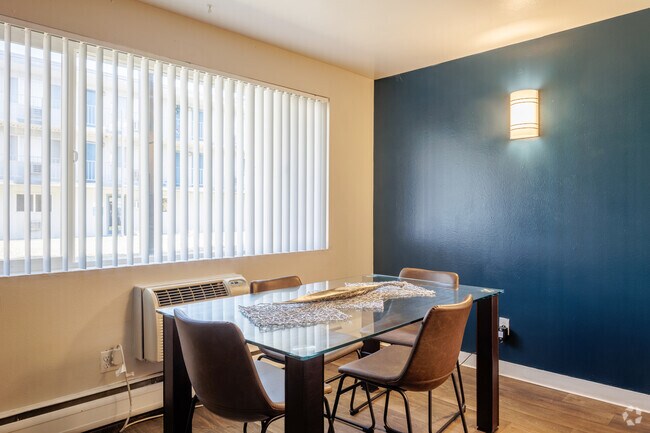 1 habitación, 1 baño, 480 pies cuadrados, comedor - Park Place at Expo