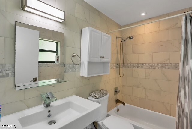 Foto del edificio - 95 Schneider Dr