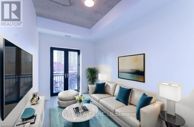 Building Photo - 169 James St S