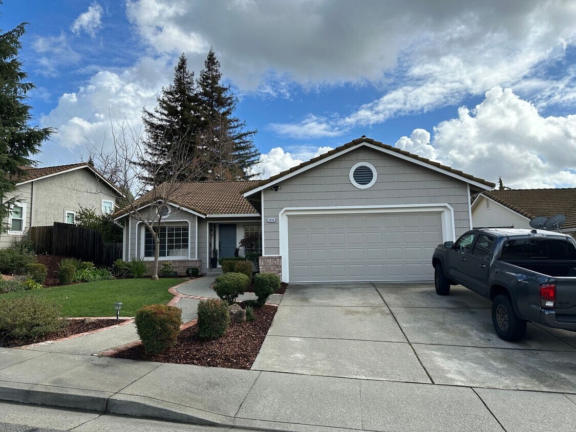 Primary Photo - Beautiful Single Story Rancho Solano Home