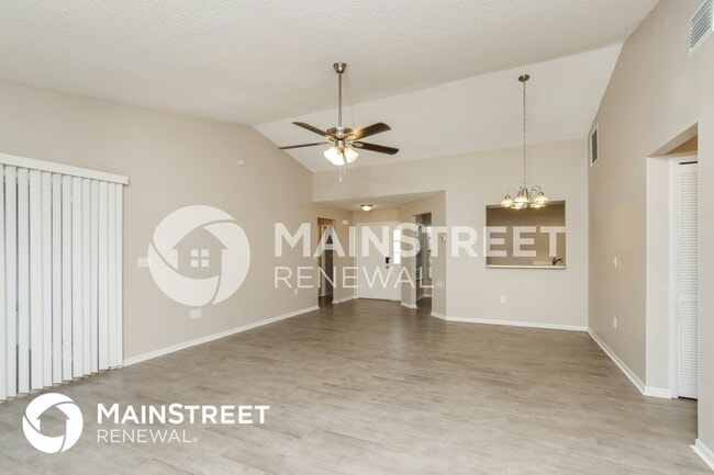 Foto del edificio - 865 Pine Wood Ave