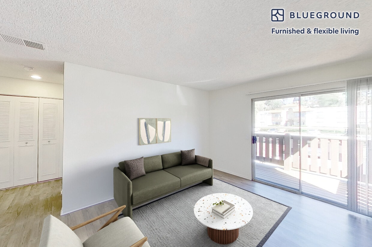 Foto principal - 823 Nordahl Rd