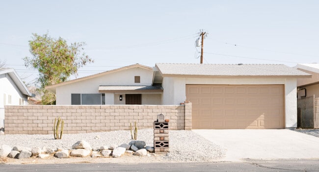Building Photo - 66604 Flora Ave