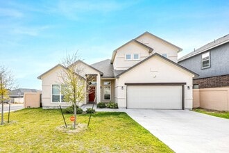 Building Photo - 423 Quieto Dr