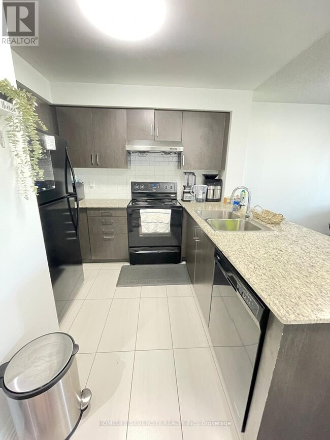 Building Photo - 80 Esther Lorrie Dr