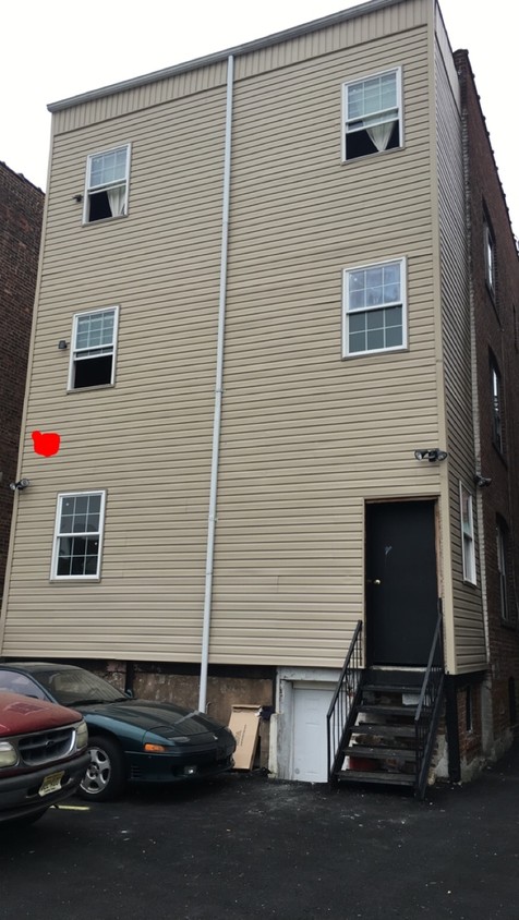 Rear - 115 Grafton Ave