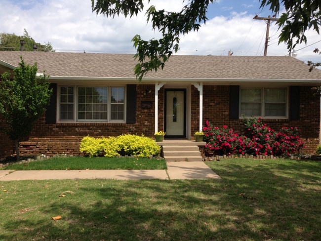 Building Photo - 9420 Mahler Pl