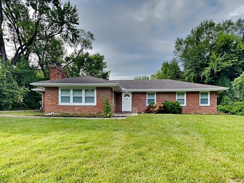 Primary Photo - 7109 E 104 St