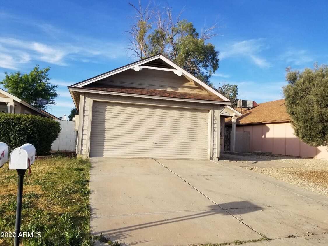 Primary Photo - 6326 W Christy Dr