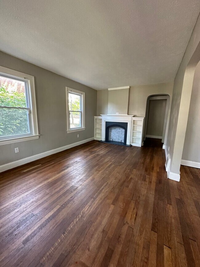 Foto del edificio - 3591 W 134th St