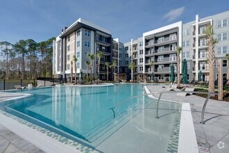 Building Photo - Haven 8181