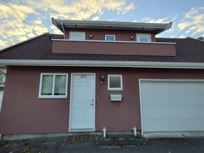 Building Photo - 6332 Chester St