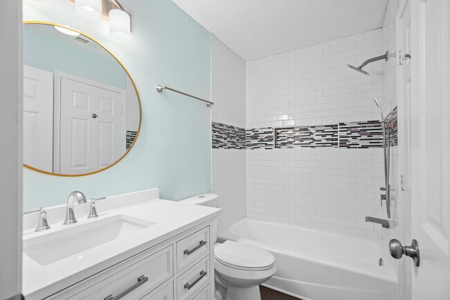 Building Photo - 4612 Tamaron Dr
