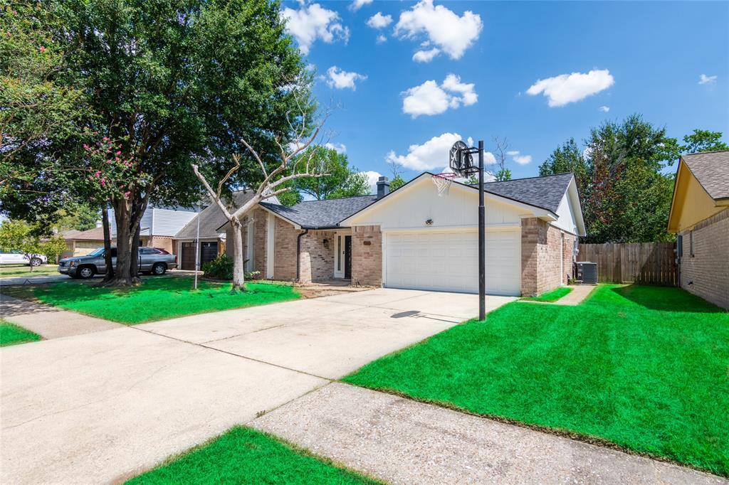 Primary Photo - 4015 Postwood Dr