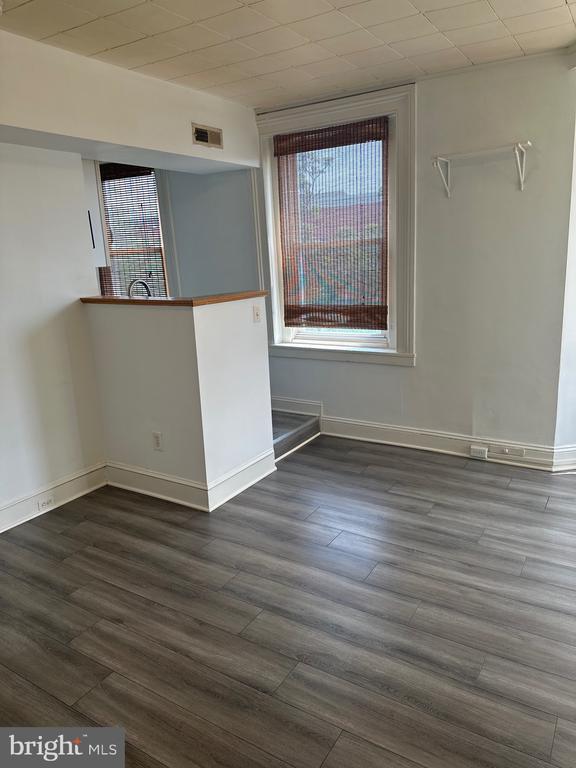 Building Photo - 2202 N Charles St