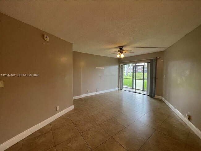 Foto del edificio - 9044 NW 28th Dr