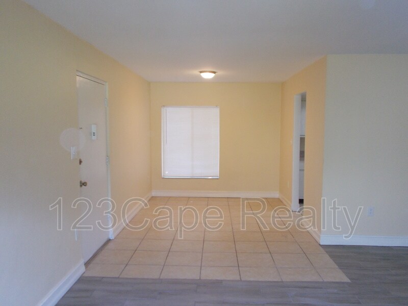 Primary Photo - 1830 Maravilla Ave