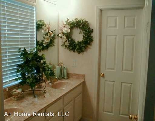 Foto del edificio - 2 br, 2.5 bath House - 1011 Nash Drive