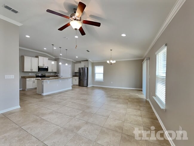 Building Photo - 414 Samara Lakes Pkwy