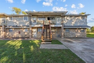 Building Photo - 2729 Main St