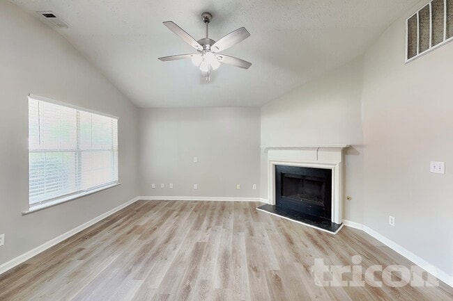Building Photo - 135 Tillman Ct