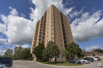 Building Photo - Roseland Place