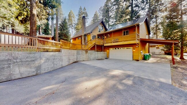 Building Photo - 6700 Ridgeway Dr