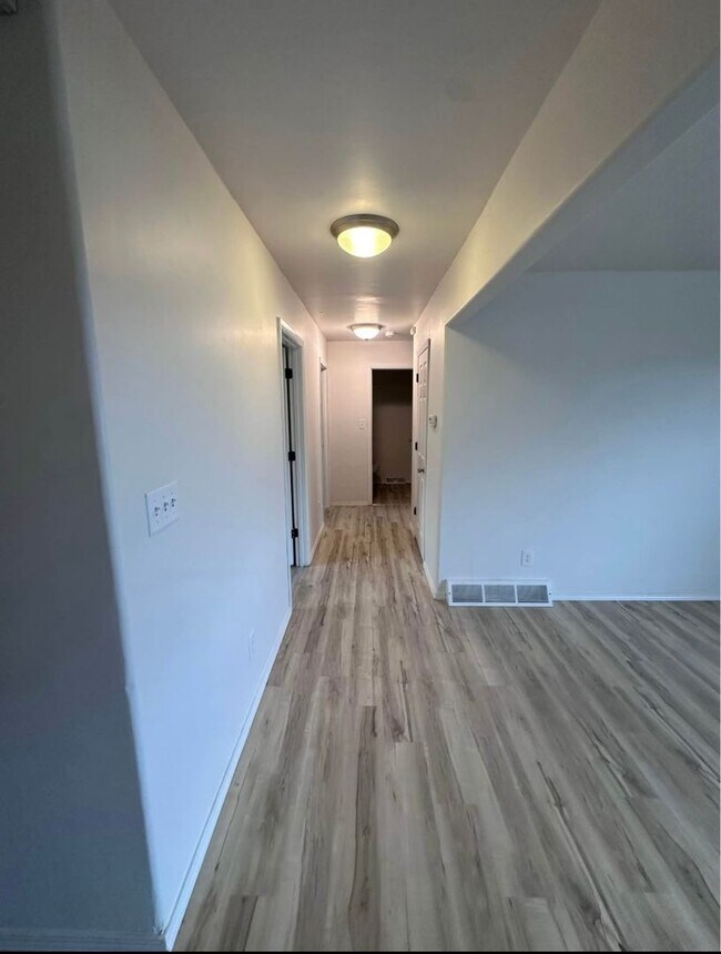 Foto del edificio - Spruce St Duplex