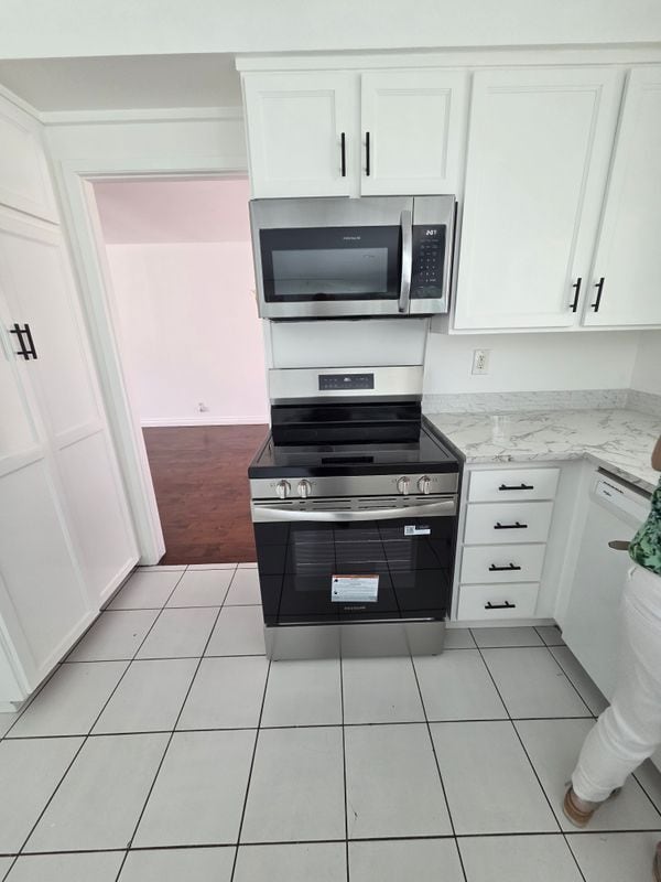 Building Photo - 14671 Kimberly Cir