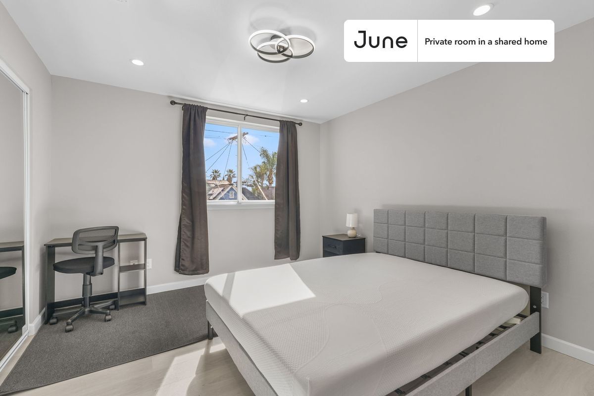Primary Photo - Room in Shared 5 bed/5 bath home