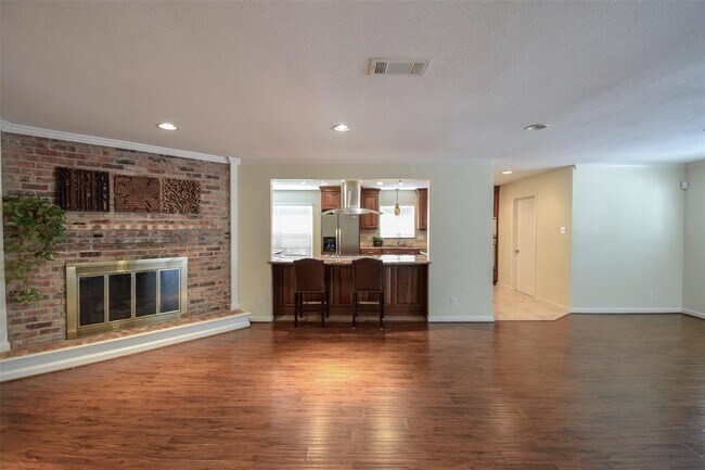 Foto del edificio - 12418 Perthshire Rd