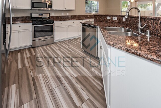 Foto del edificio - 1069 Pincay Dr