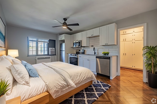 Living Area - Staged - Hyde Park Terrace