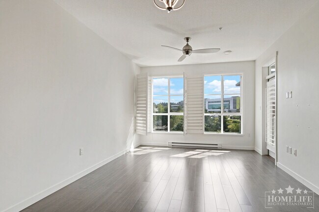 Building Photo - 2 - Bed + 2 - Bath Condo for Rent in Surrey!