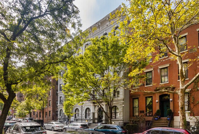 Foto del edificio - 218 W 22nd St