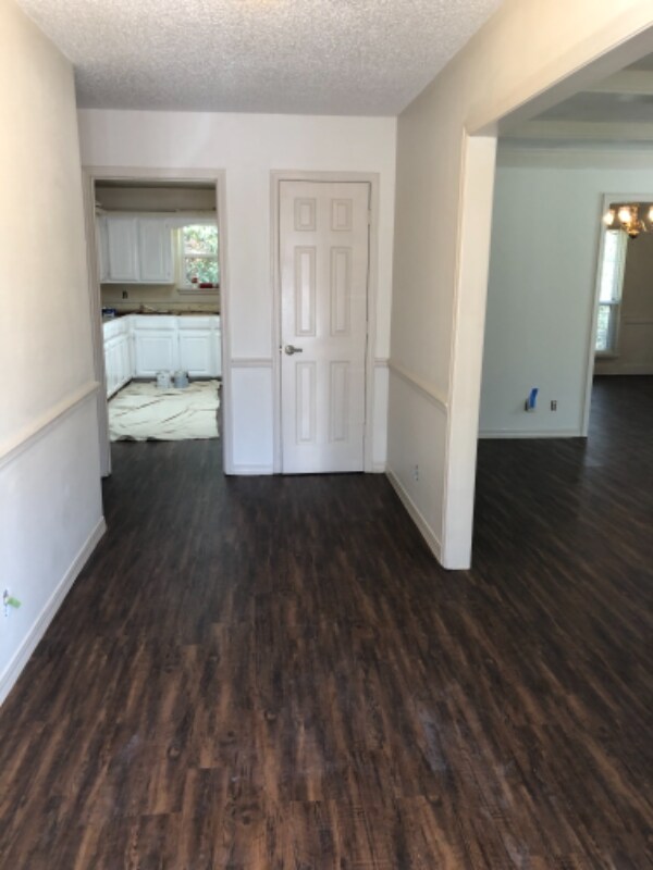 Foto del edificio - 4816 Gretna Green Ln