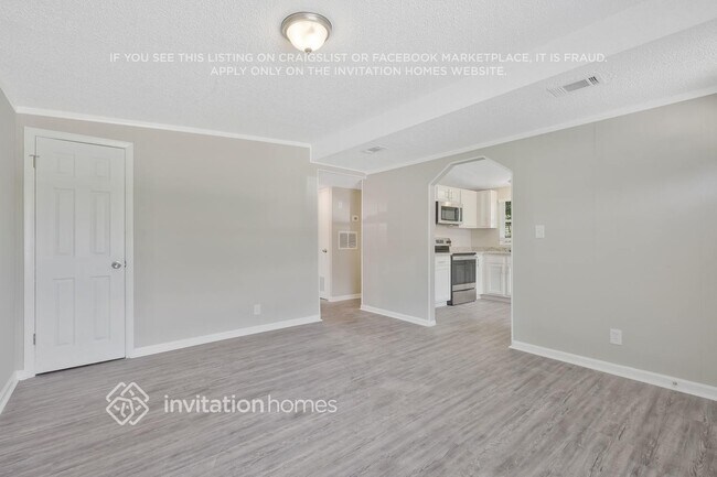 Foto del edificio - 1761 Merivale Rd S