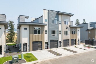Building Photo - River Landing Townhome Collection